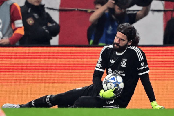 新宝策略 阿利松反复腿筋伤势在门将这较为罕见，而且腿筋也很难痊愈